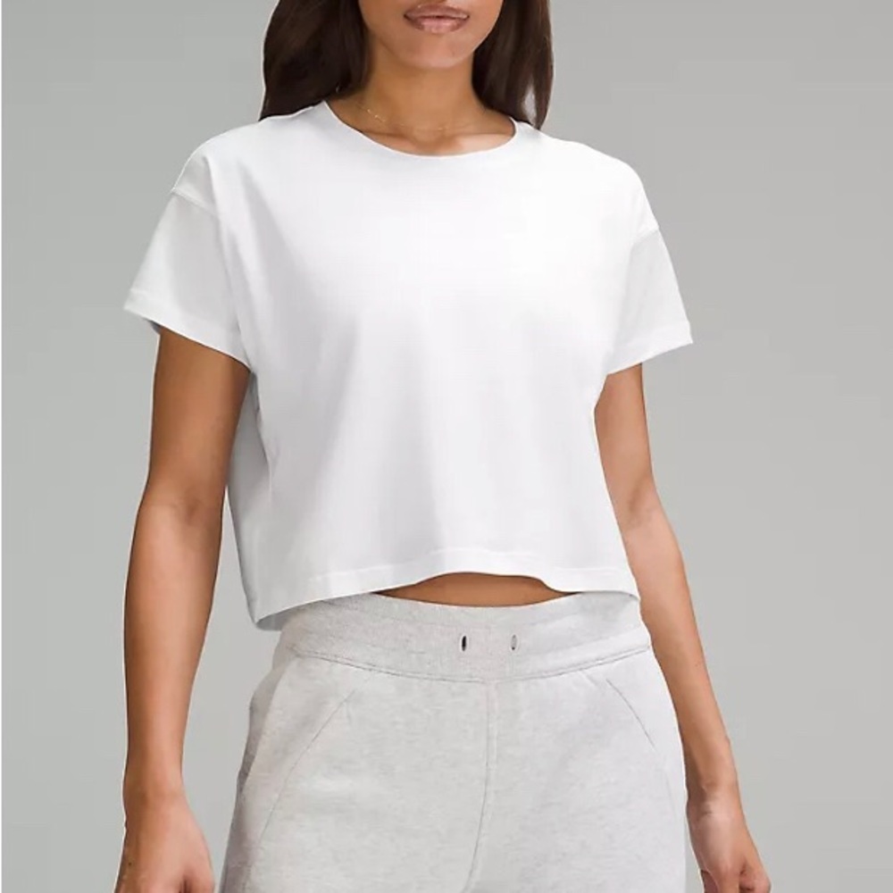 Lululemon white cates tshirt